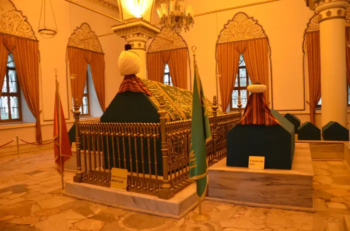 تعرف على تفسير رؤية قبر الرسول في غير مكانه لابن سيرين