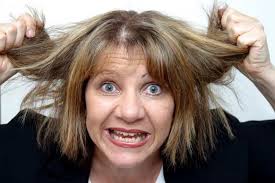 ما تفسير رؤية أحد الأقارب مجنون في المنام لابن سيرين؟