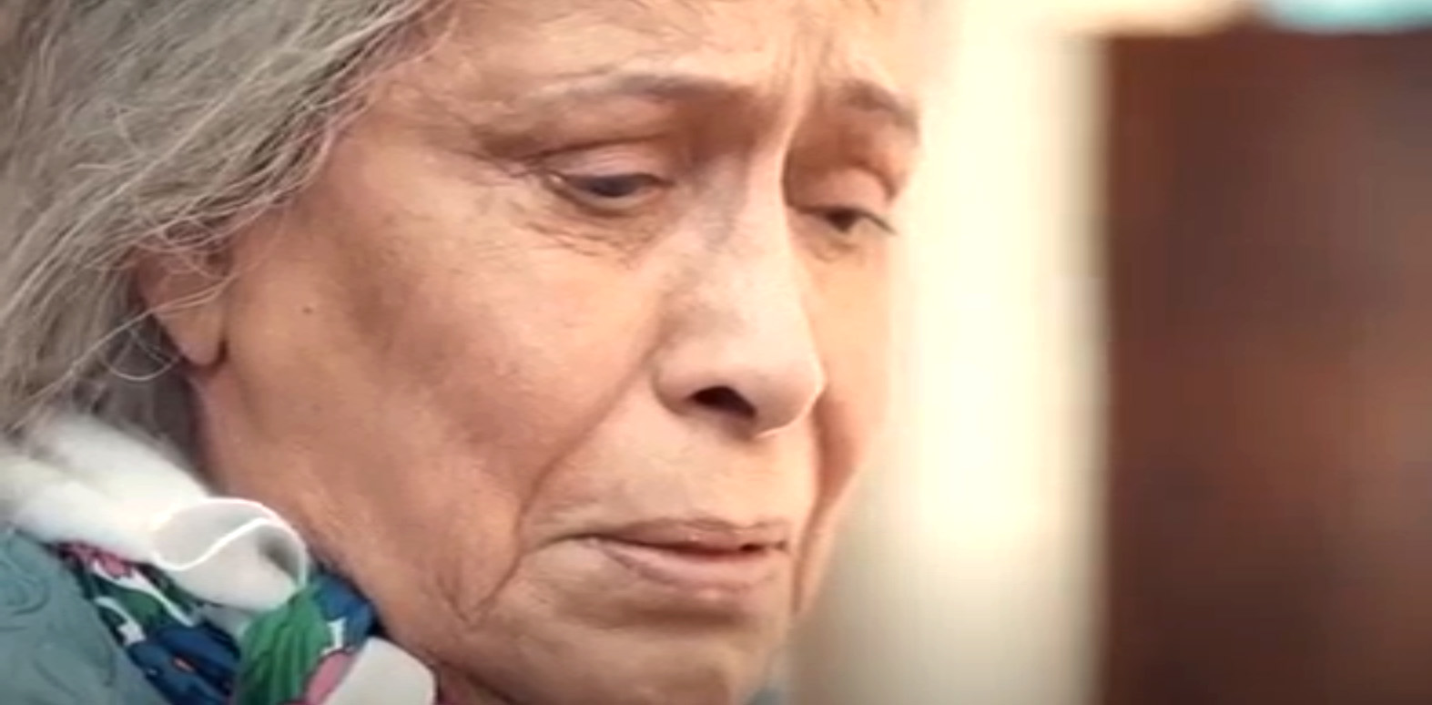 ما هو تفسير رؤية التحدث مع الأم في المنام للعزباء؟