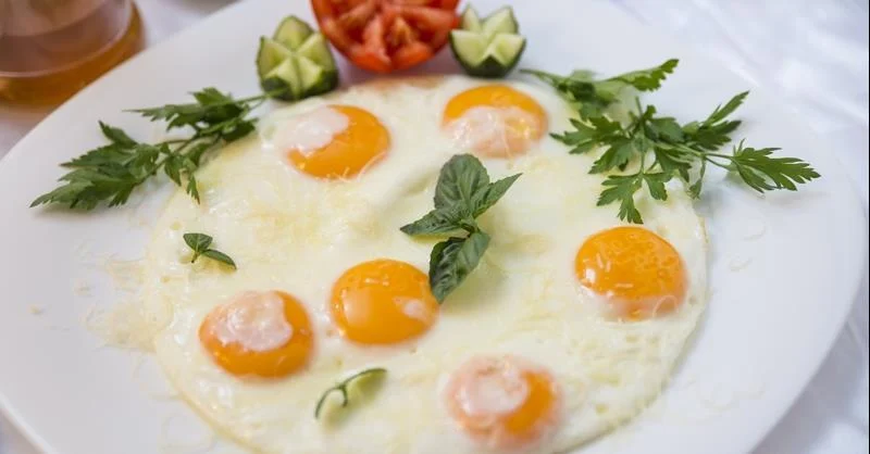 تعرف على تفسير رؤية البيض وتفسير رؤية طبخ البيض في المنام