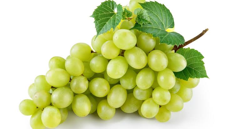 ما هو تفسير حلمت أني أكل عنب أخضر؟