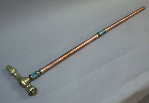 أهم 20 تفسير لرؤية العصا الطويلة في المنام لابن سيرين